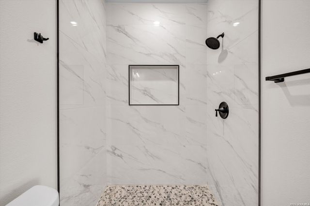 531 Sunglo, San Antonio, TX 78221