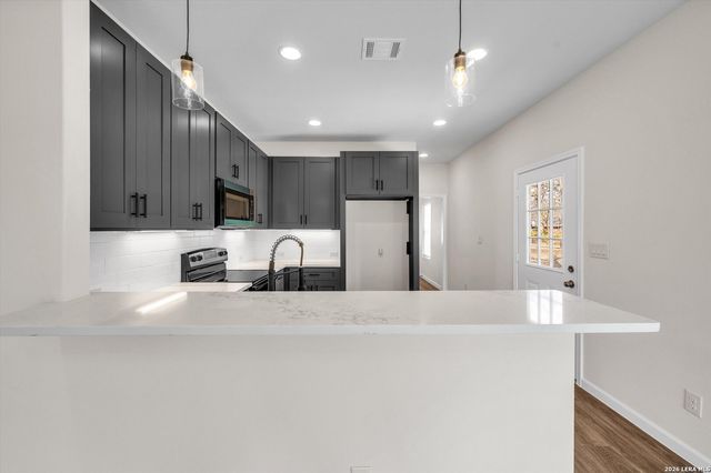 531 Sunglo, San Antonio, TX 78221