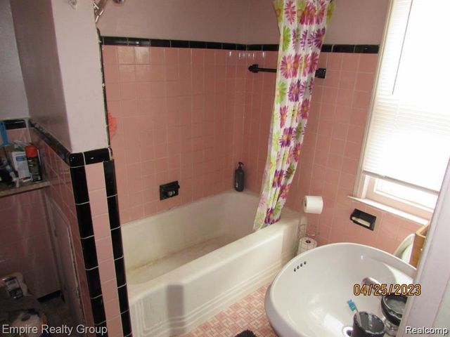 8278 Wisconsin Street, Detroit, MI 48204