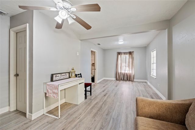 1427 Hankamer Street, Pasadena, TX 77506