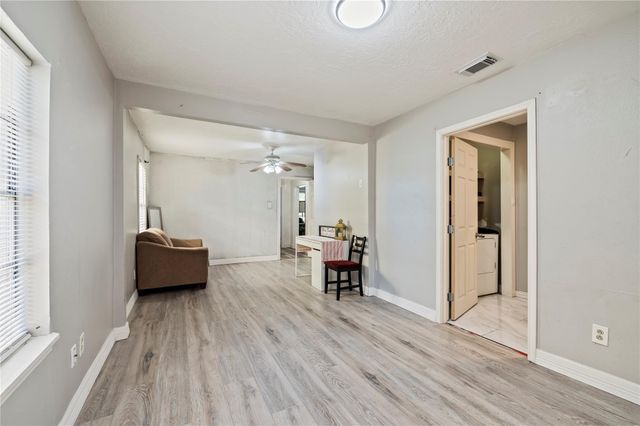 1427 Hankamer Street, Pasadena, TX 77506