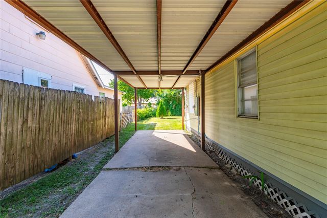 1427 Hankamer Street, Pasadena, TX 77506