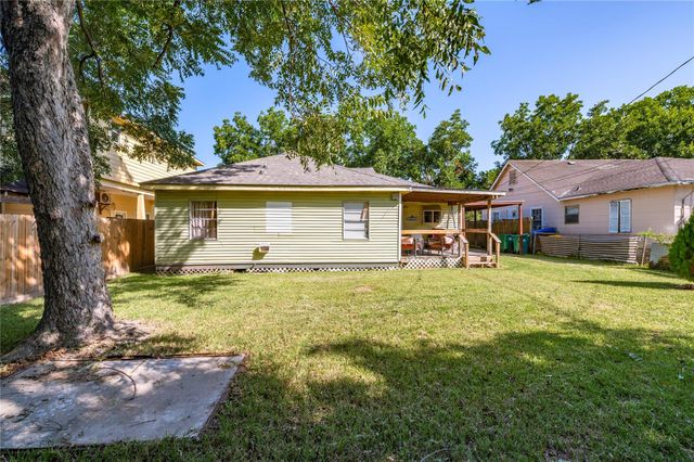 1427 Hankamer Street, Pasadena, TX 77506