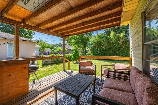 1427 Hankamer Street, Pasadena, TX 77506