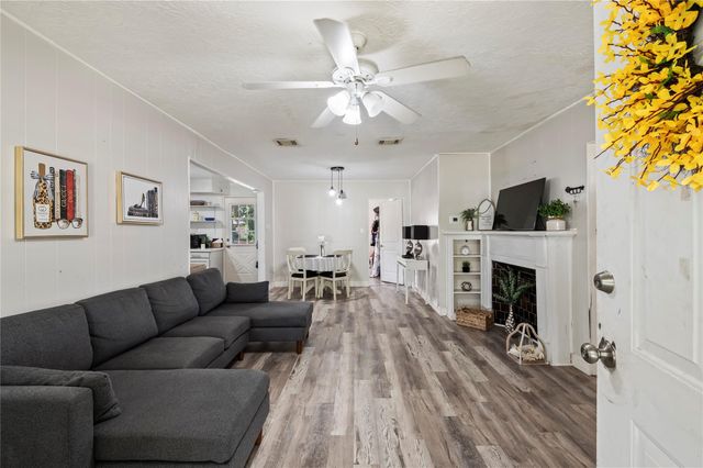 1427 Hankamer Street, Pasadena, TX 77506