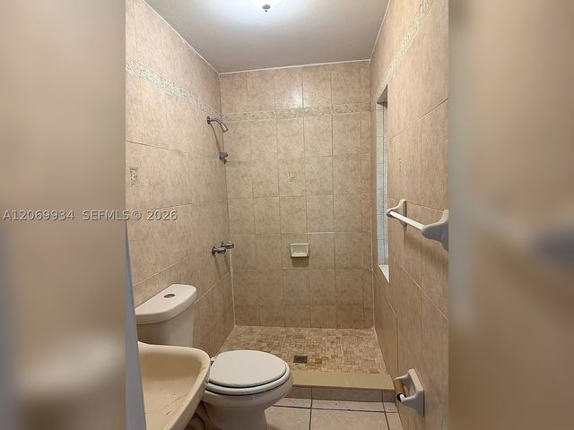 3232 Village Green Dr, Miami, FL 33175