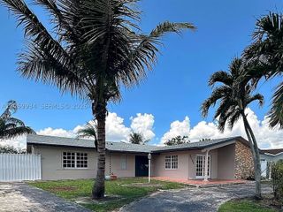 3232 Village Green Dr, Miami, FL 33175