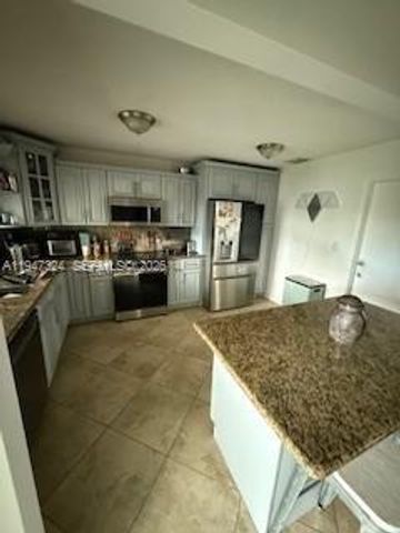 13060 SW 263rd Ter 0, Homestead, FL 33032