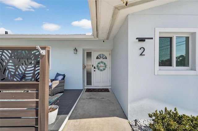 2 79TH STREET S, St Petersburg, FL 33707