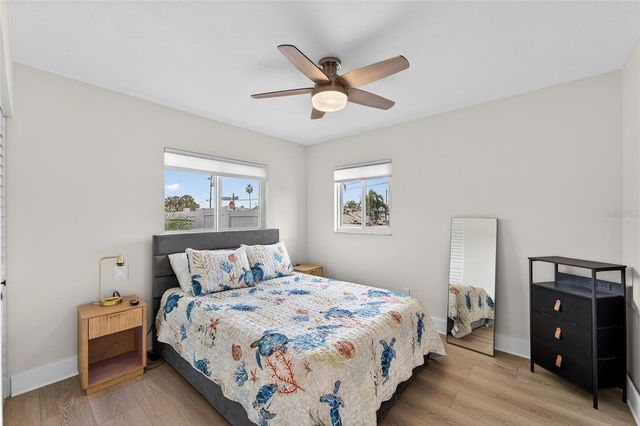 2 79TH STREET S, St Petersburg, FL 33707