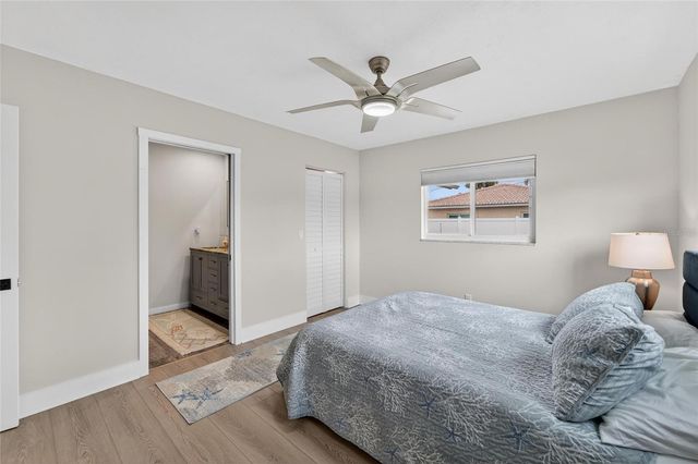 2 79TH STREET S, St Petersburg, FL 33707