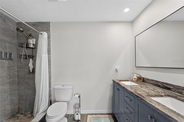 2 79TH STREET S, St Petersburg, FL 33707