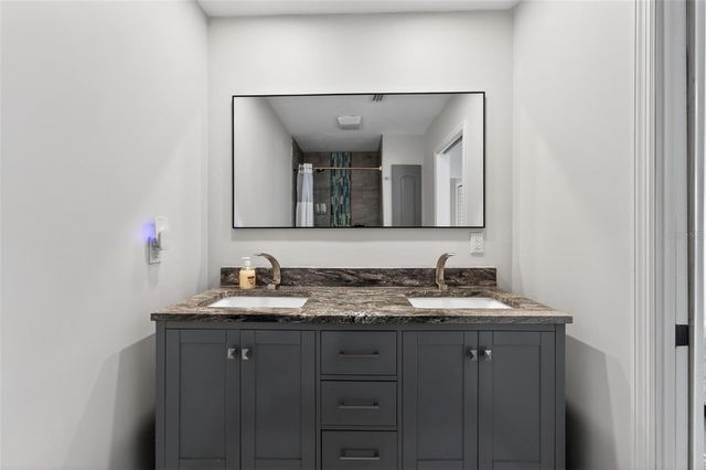 2 79TH STREET S, St Petersburg, FL 33707