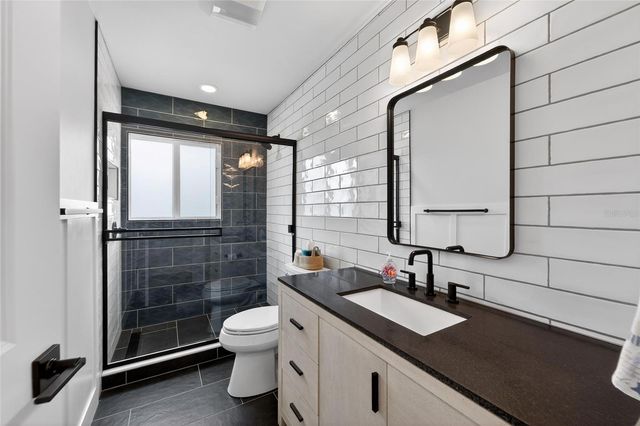 2 79TH STREET S, St Petersburg, FL 33707