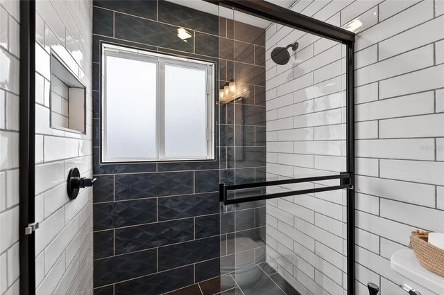 2 79TH STREET S, St Petersburg, FL 33707