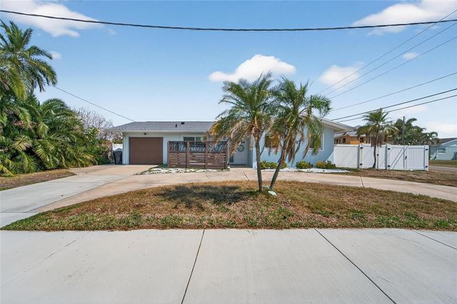 2 79TH STREET S, St Petersburg, FL 33707