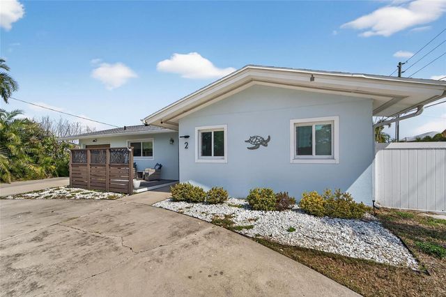 2 79TH STREET S, St Petersburg, FL 33707