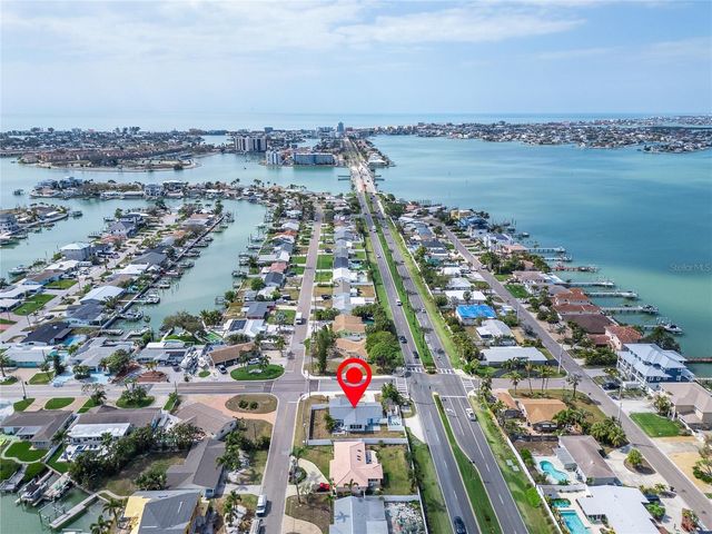 2 79TH STREET S, St Petersburg, FL 33707