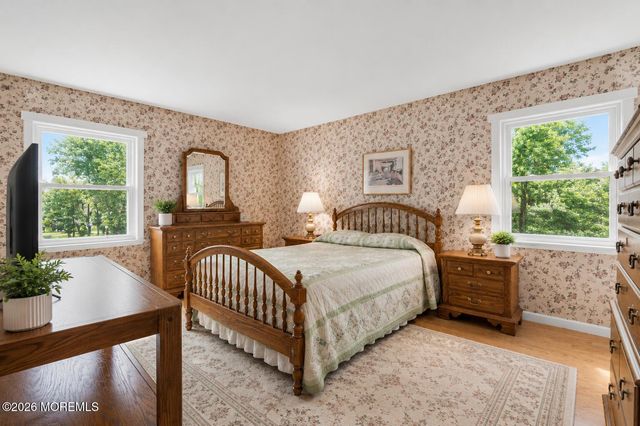 58 Brookview Lane, Aberdeen, NJ 07747