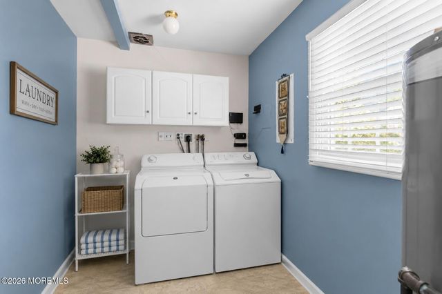 58 Brookview Lane, Aberdeen, NJ 07747