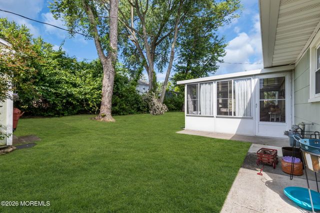 58 Brookview Lane, Aberdeen, NJ 07747