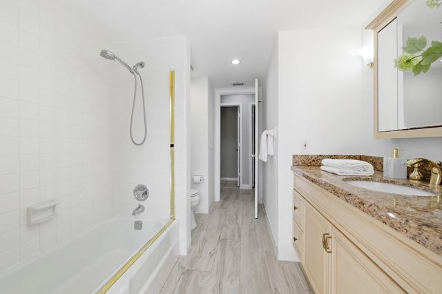 6600 NE 21st Terrace, Fort Lauderdale, FL 33308