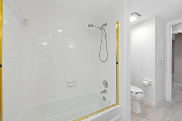 6600 NE 21st Terrace, Fort Lauderdale, FL 33308