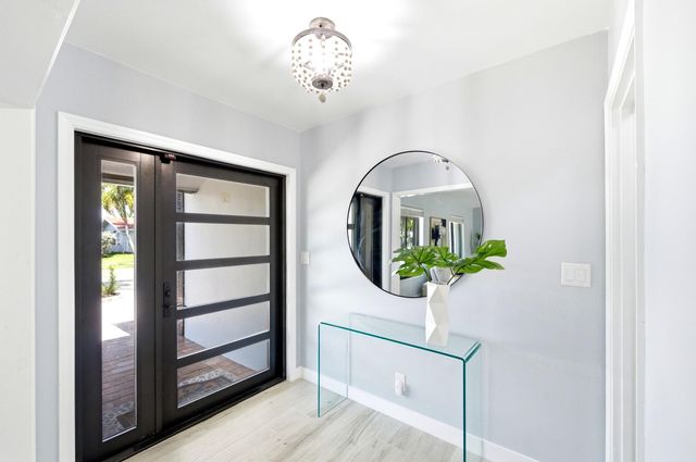 6600 NE 21st Terrace, Fort Lauderdale, FL 33308