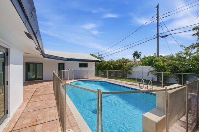 6600 NE 21st Terrace, Fort Lauderdale, FL 33308