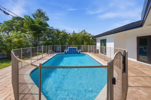 6600 NE 21st Terrace, Fort Lauderdale, FL 33308