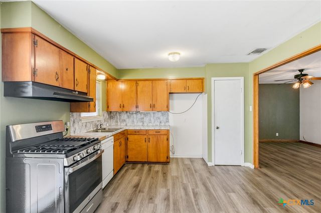 4606 Evergreen Street, Victoria, TX 77904