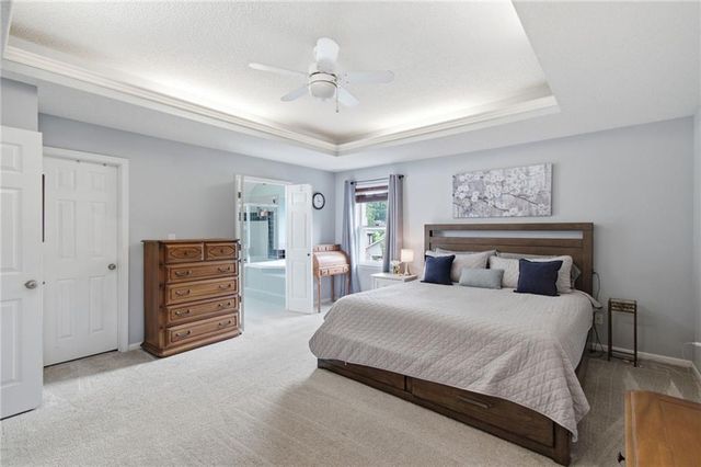 6453 N Amoret Avenue, Kansas City, MO 64151