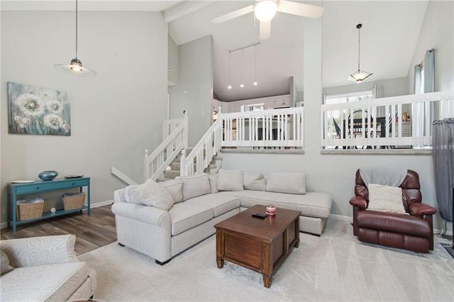 6453 N Amoret Avenue, Kansas City, MO 64151