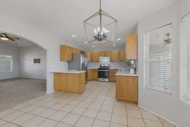 360 Don Carlos Avenue NE, Los Lunas, NM 87031