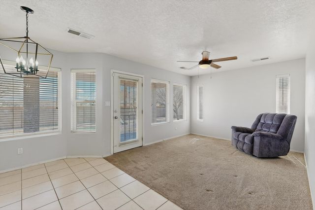 360 Don Carlos Avenue NE, Los Lunas, NM 87031