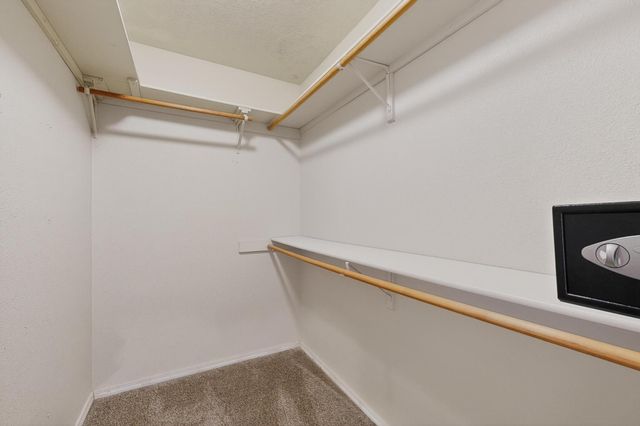 360 Don Carlos Avenue NE, Los Lunas, NM 87031