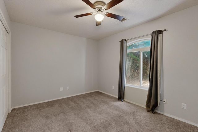 360 Don Carlos Avenue NE, Los Lunas, NM 87031