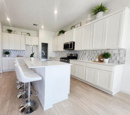 2222 Pacific Current Way, League City, TX 77573