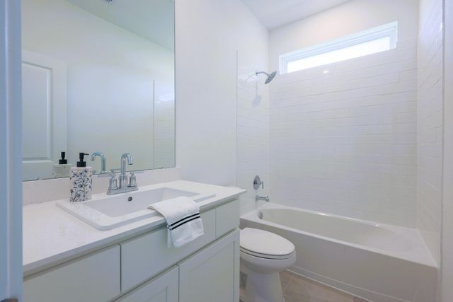 2222 Pacific Current Way, League City, TX 77573