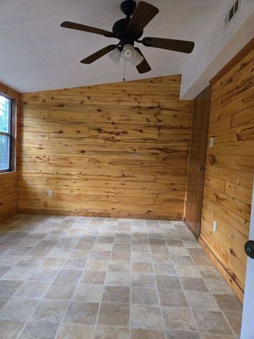 1267 Johnson Road, Doyline, LA 71023