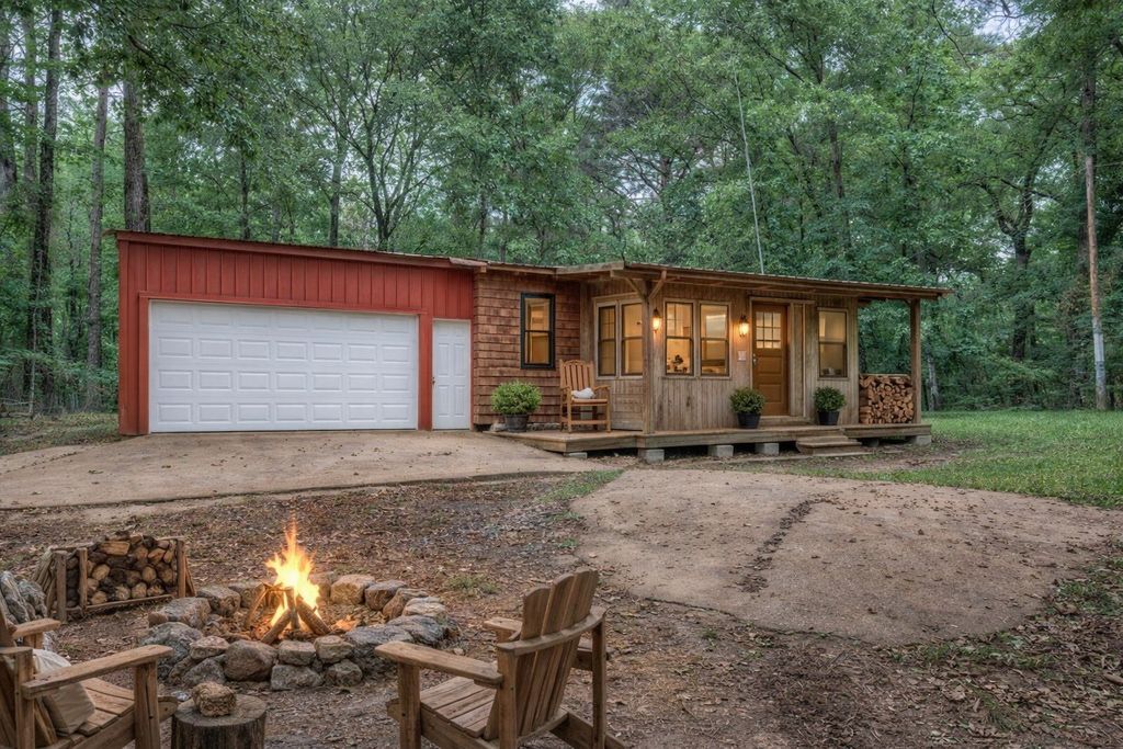 1267 Johnson Road, Doyline, LA 71023