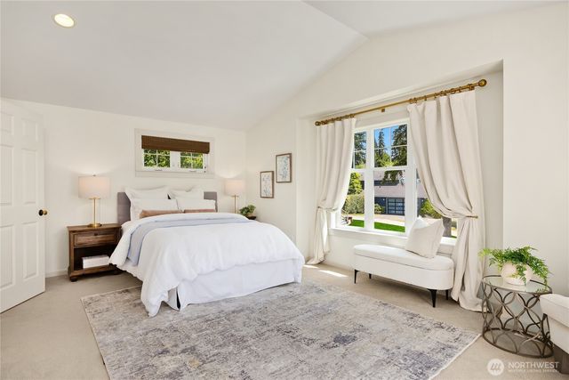 1803 Parade Grounds Avenue NE, Bainbridge Island, WA 98110