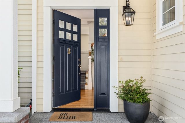 1803 Parade Grounds Avenue NE, Bainbridge Island, WA 98110
