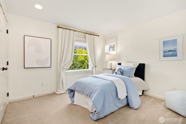 1803 Parade Grounds Avenue NE, Bainbridge Island, WA 98110