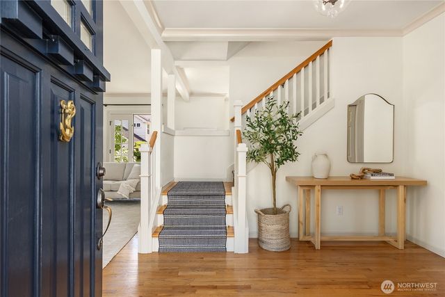 1803 Parade Grounds Avenue NE, Bainbridge Island, WA 98110