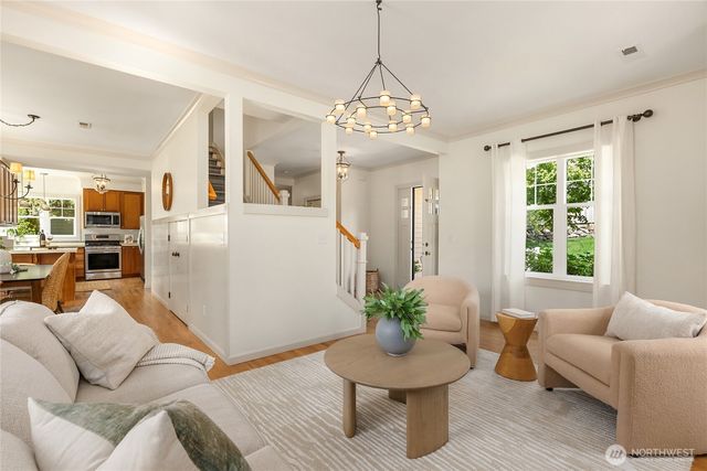 1803 Parade Grounds Avenue NE, Bainbridge Island, WA 98110