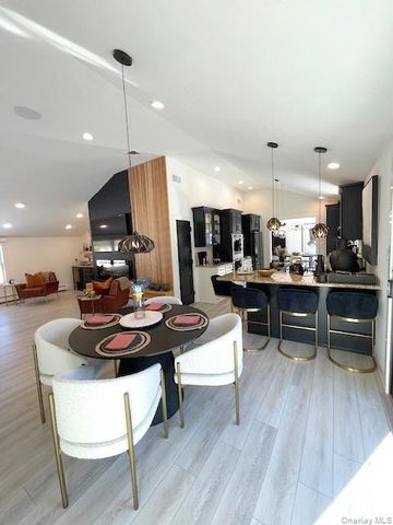 79 Jagger Lane, Westhampton, NY 11977