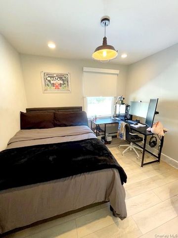 79 Jagger Lane, Westhampton, NY 11977