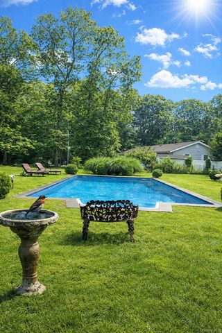 79 Jagger Lane, Westhampton, NY 11977