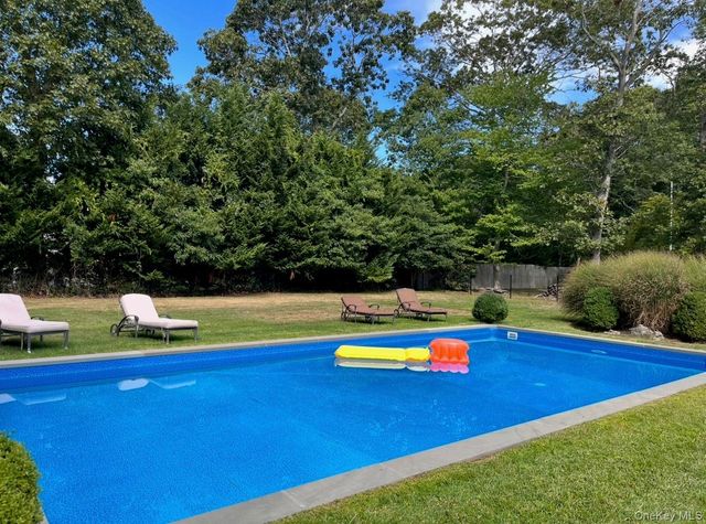 79 Jagger Lane, Westhampton, NY 11977